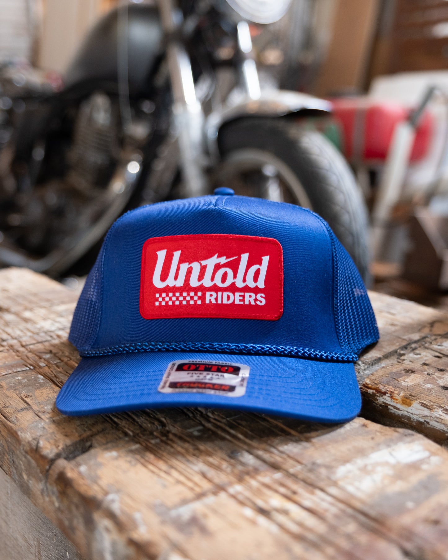Bolt Rope Trucker Hat | Blue